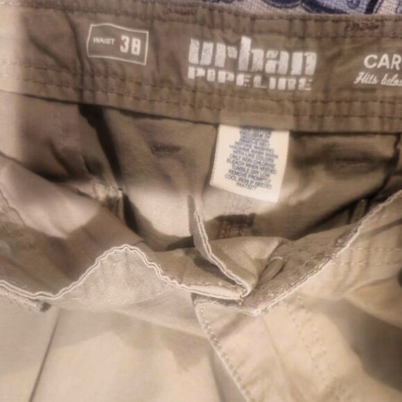 Men's Urban Pipeline Tan Cargo Shorts - Size 38 - 23" Length - Picture 3 of 3